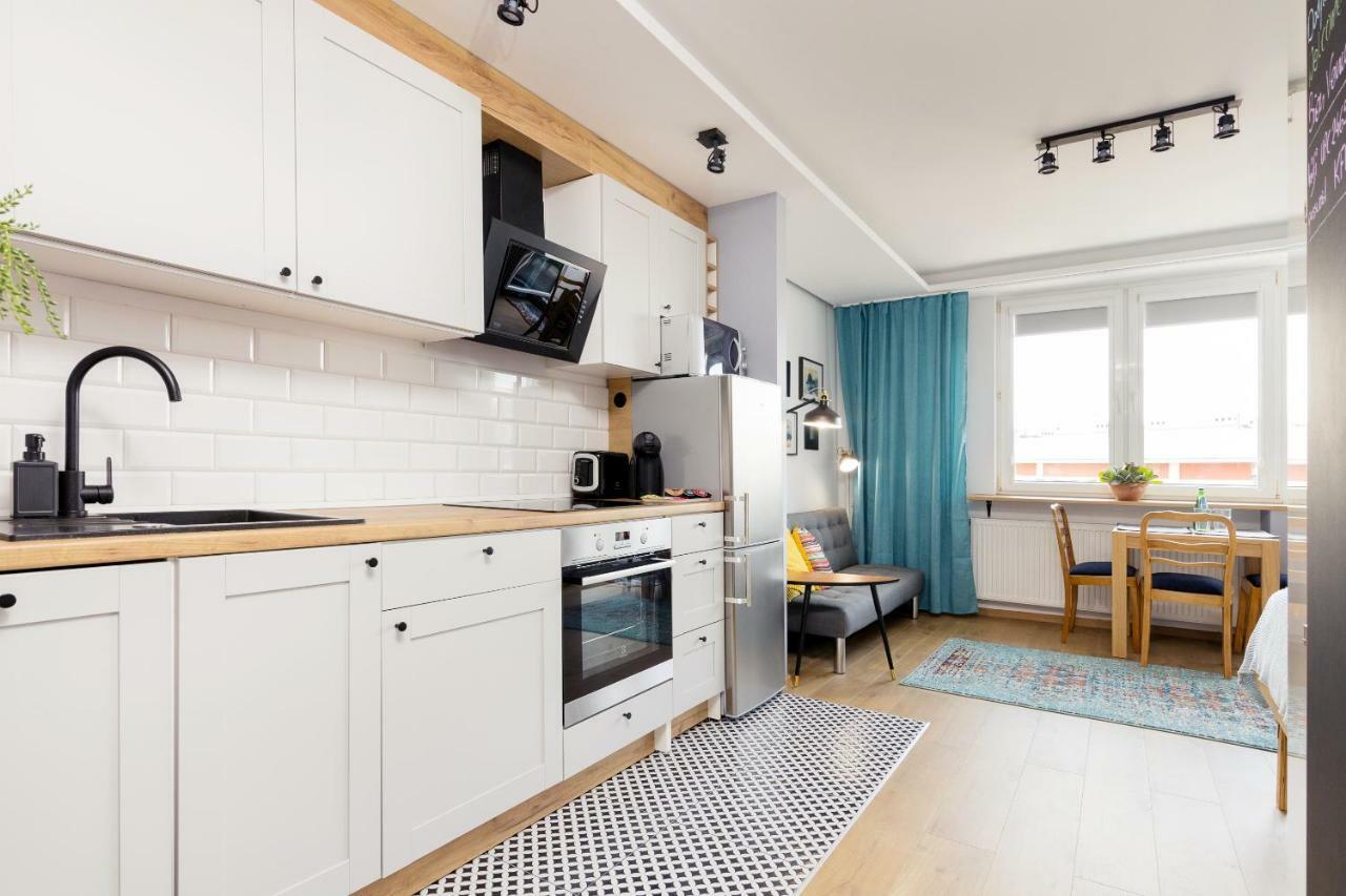 Klimatyczne Studio Metro Slodowiec Warszawa Exteriör bild