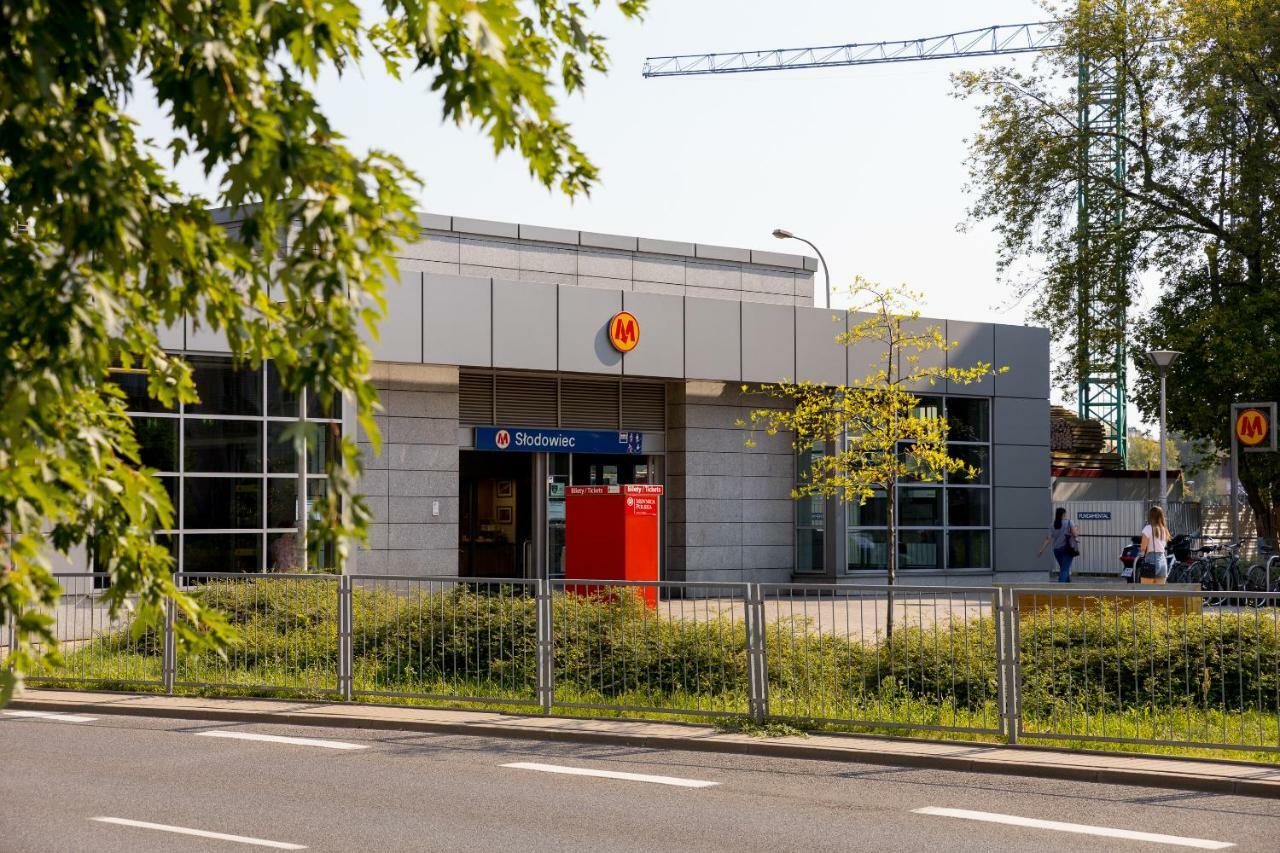 Klimatyczne Studio Metro Slodowiec Warszawa Exteriör bild